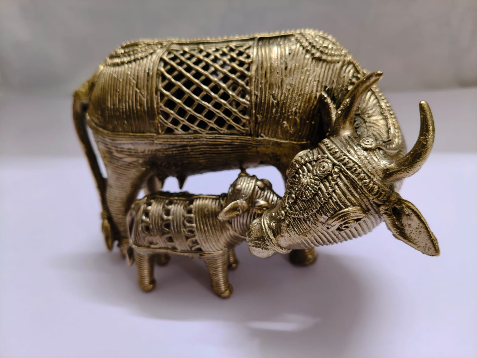 Kamadhenu Idol-Divine Bond Of Cow And Calf (1300gm) - Image 4